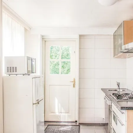 Three-bedroom Holiday In